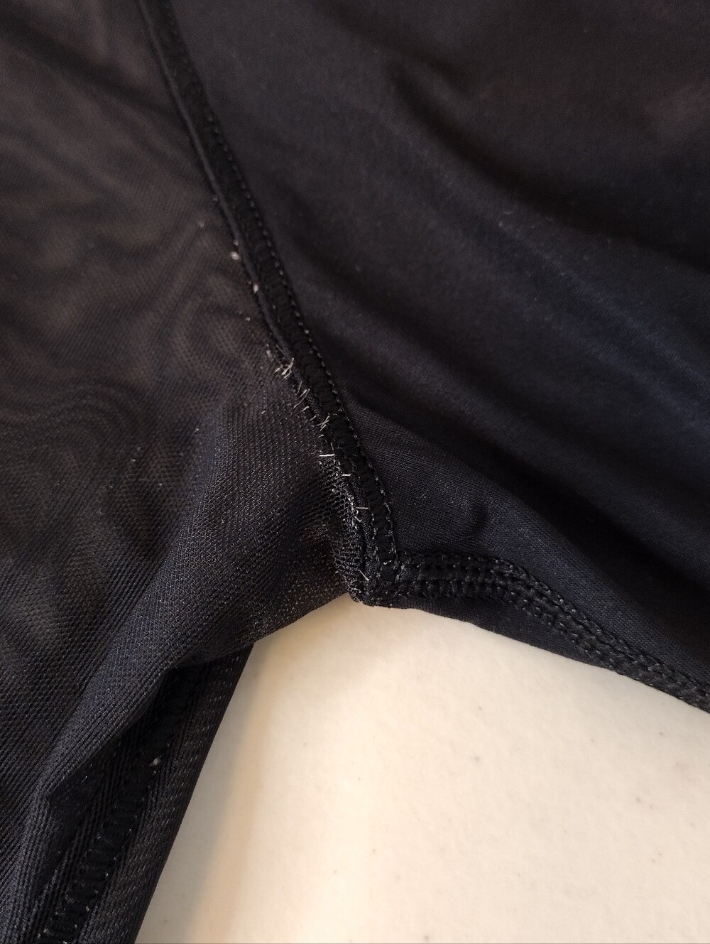 Lululemon Black Lightweight Long Sleeve Athletic Top Sz 10 - Picture 13 of 15